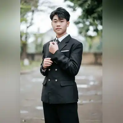 何然